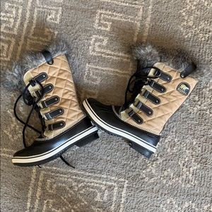 Sorel Tofino Waterproof Snow Boots 6 New